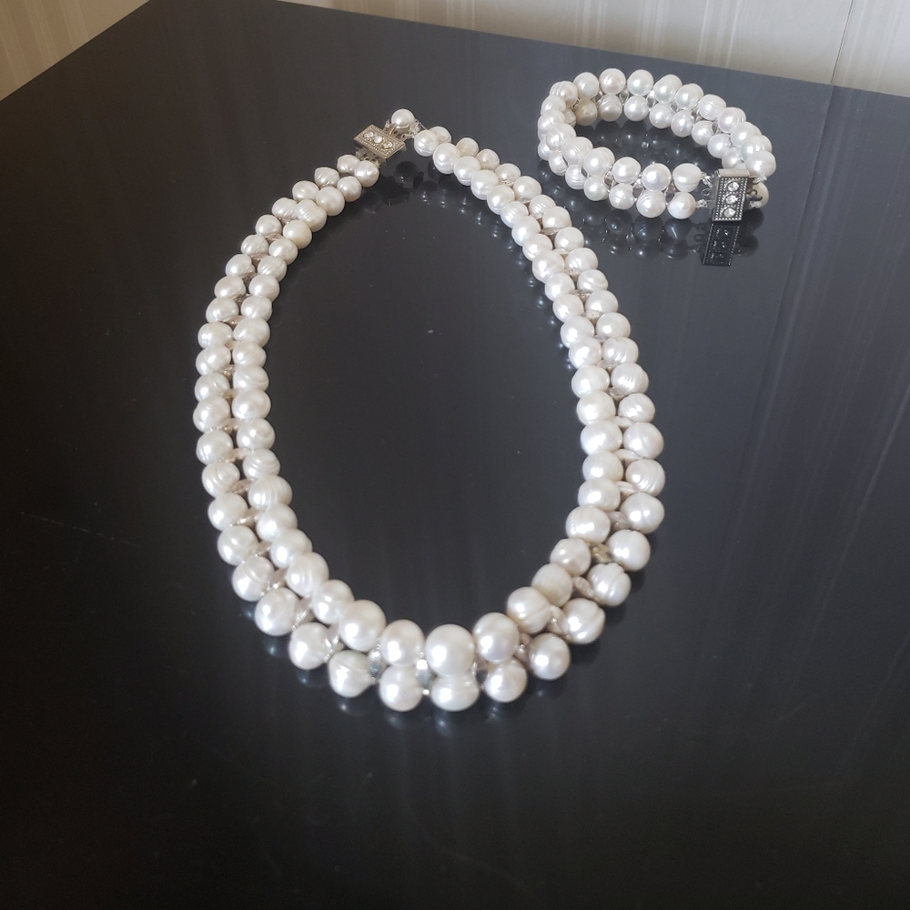Pearl Set - Picture 3 of 3